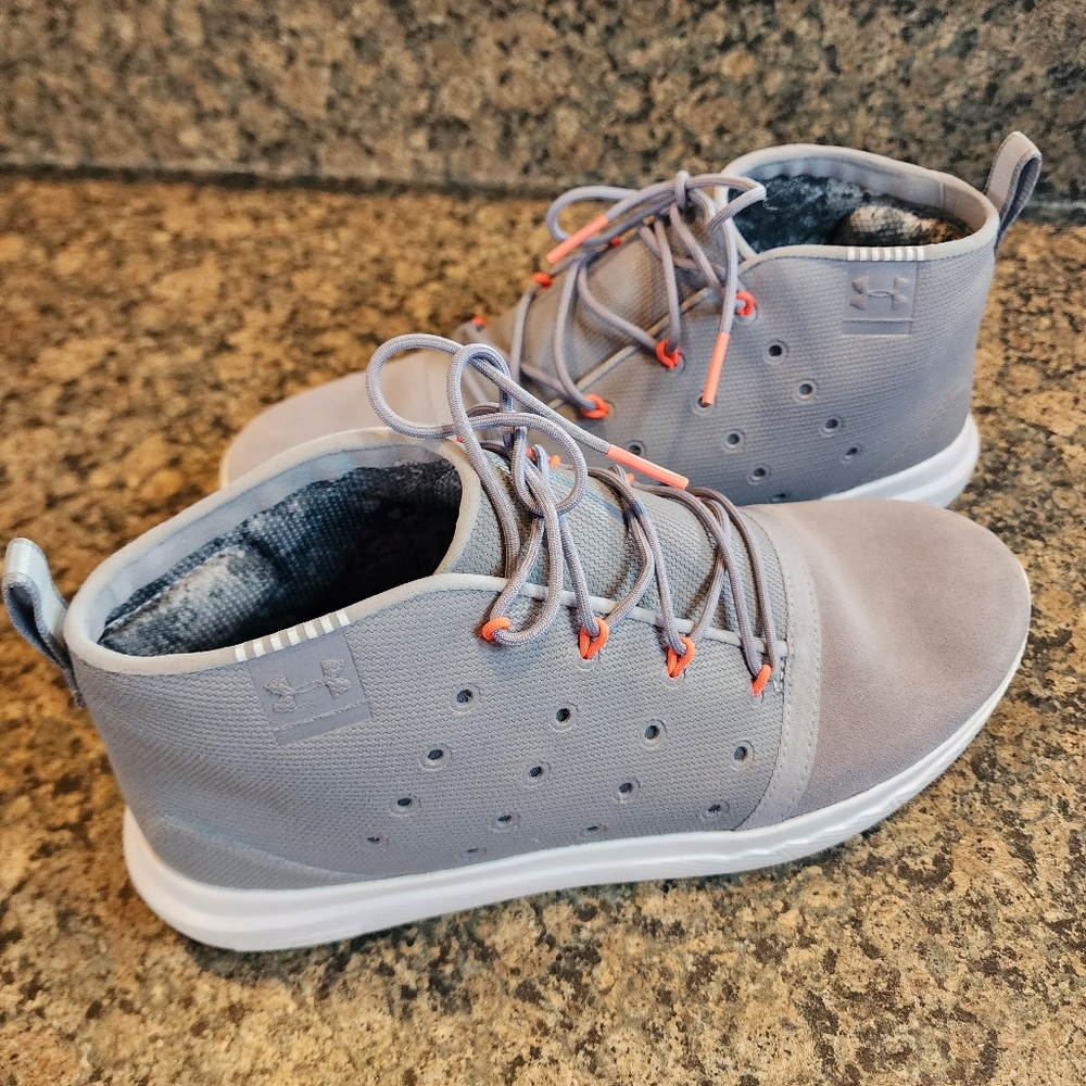Ladies Under Armour Charged 24/7 Mid Marble Gray, Size 8